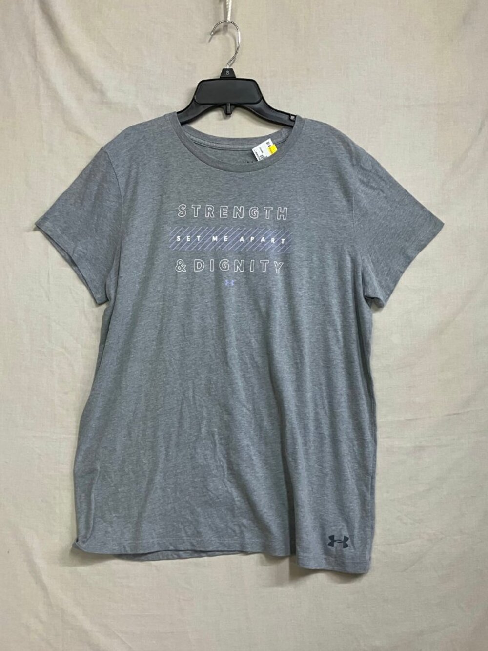 Under Armour T-Shirt Women's Large Gray Short Sleeve Graphic Strength Dignity